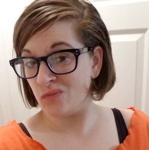 Meet your Posher, Liz